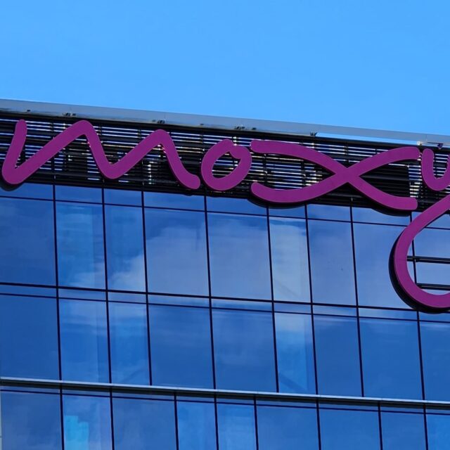 Baxter Rd Hotel
Sky Signage Installation

Dual winch lifts and suspended assembly of some large lettering in a tiny rail corridor.

#lift #rigging #Sydney #rope #accessories #acx #skylotec #flying #high
